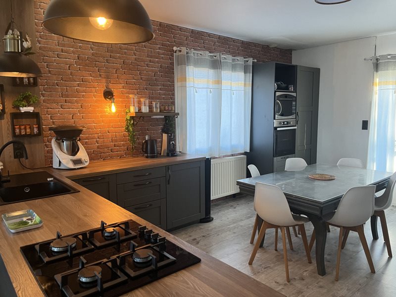 Vente Maison THIVIERS - 5 pièces -124 m² - (24800)
