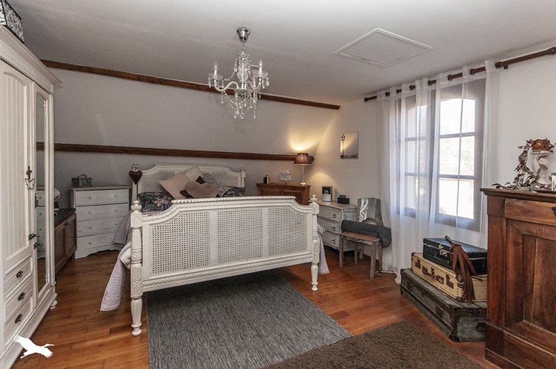 Vente Maison NANTHIAT - 5 pièces -146 m² - (24800)