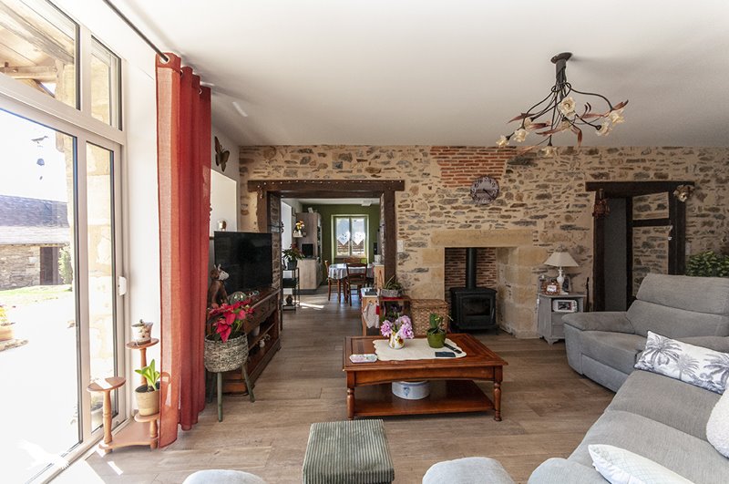 Vente Maison NANTHEUIL - 5 pièces -123 m² - (24800)