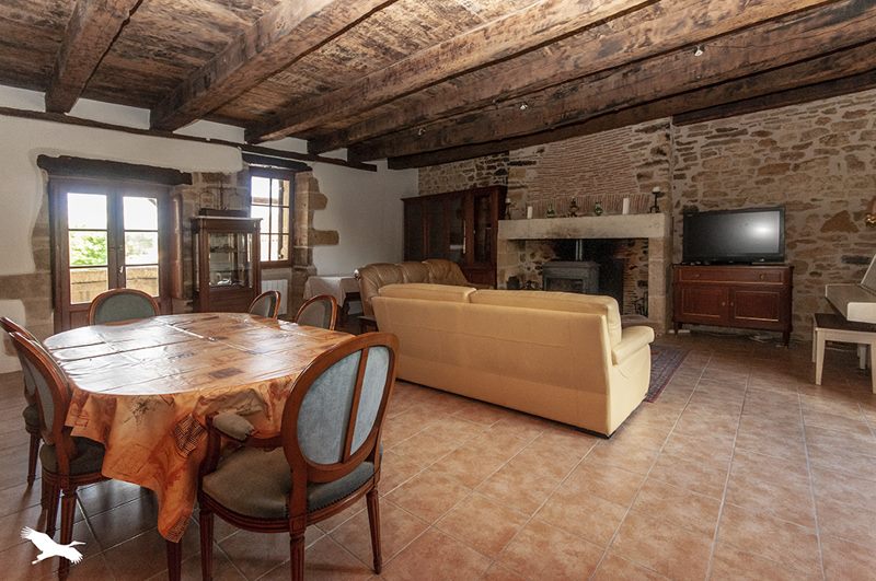 Vente Maison NANTHEUIL - 6 pièces -227 m² - (24800)