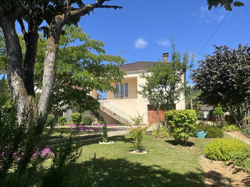 Vente Maison THIVIERS - 5 pièces -173 m² - (24800)