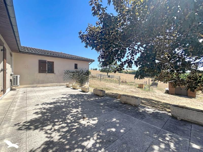 Vente Maison NANTHIAT - 7 pièces -137 m² - (24800)