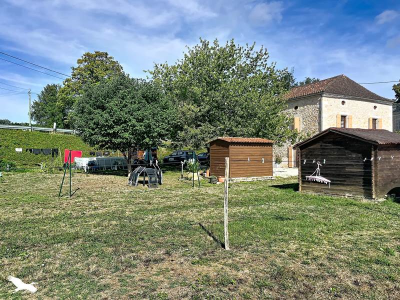 Vente Immeuble NEGRONDES - -  205 m² - (24460)