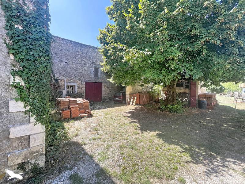 Vente Maison Négrondes - 6 pièces -117 m² - (24460)