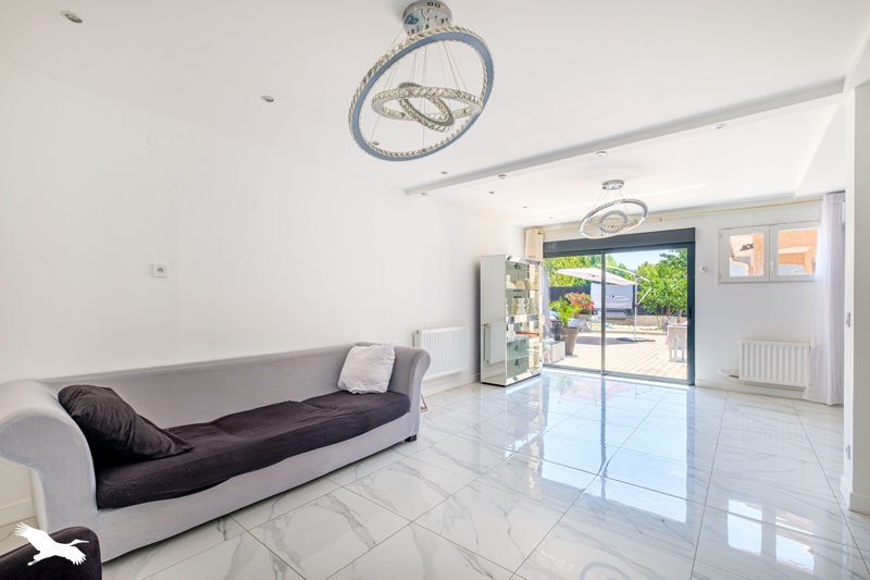 Vente Maison VAULX EN VELIN - 5 pièces -159 m² - (69120)