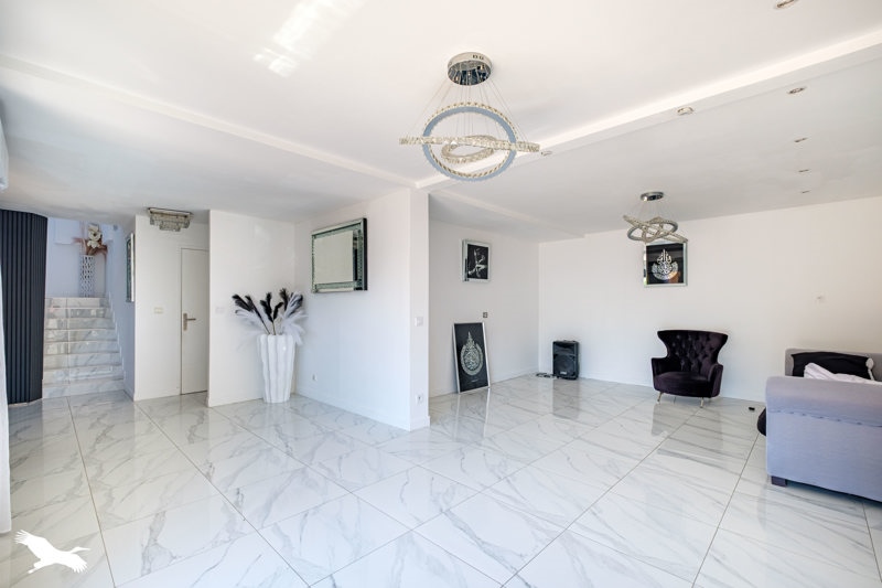 Vente Maison VAULX EN VELIN - 5 pièces -159 m² - (69120)