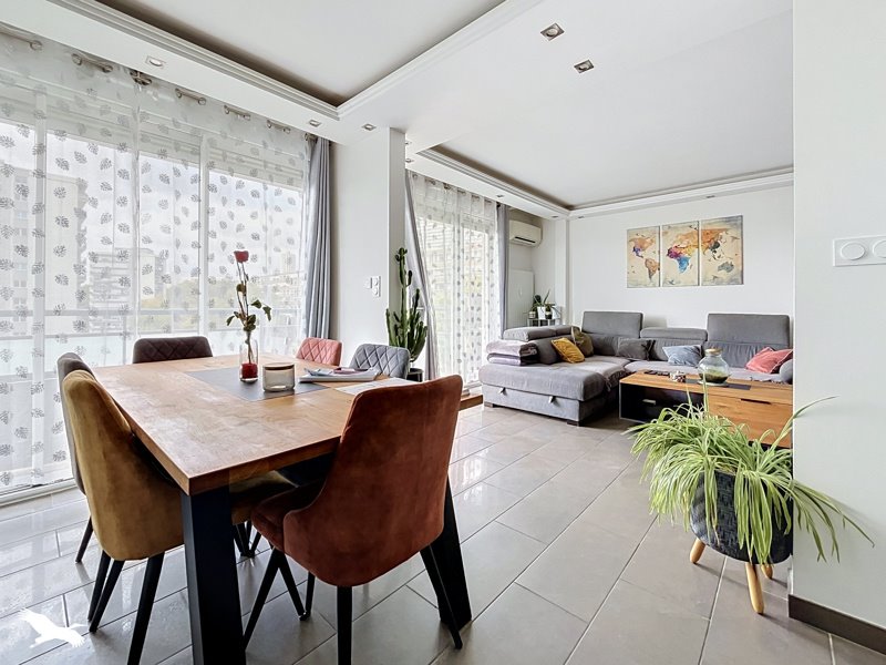 Vente Appartement Lyon - 4 pièces -99 m² - (69009)