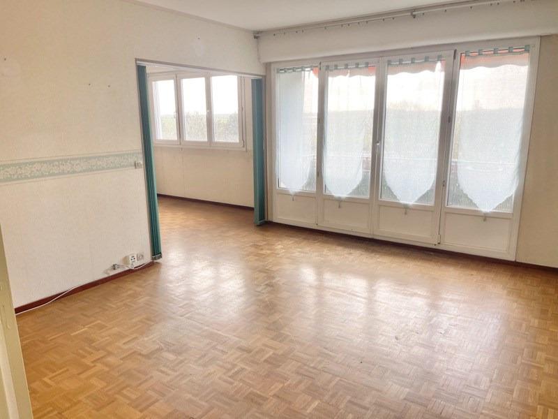 Vente Appartement AUBERGENVILLE - 5 pièces -90 m² - (78410)