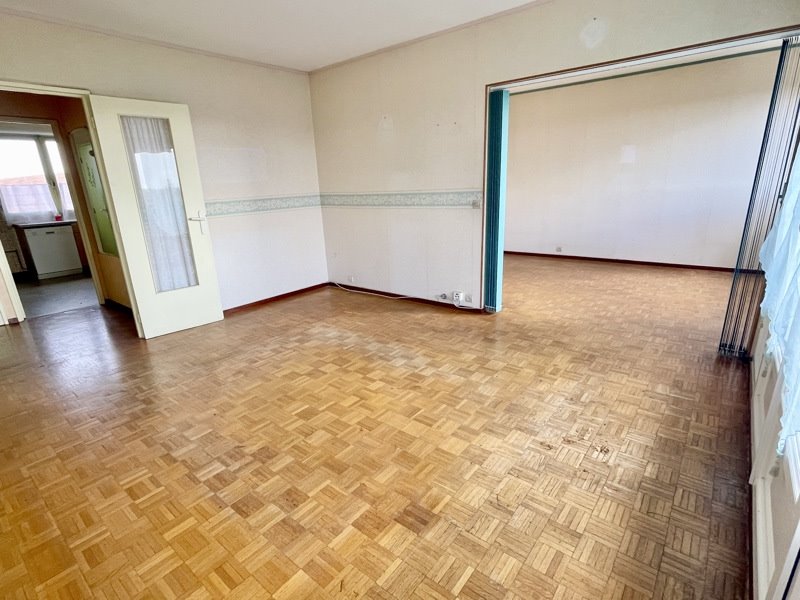 Vente Appartement AUBERGENVILLE - 5 pièces -90 m² - (78410)