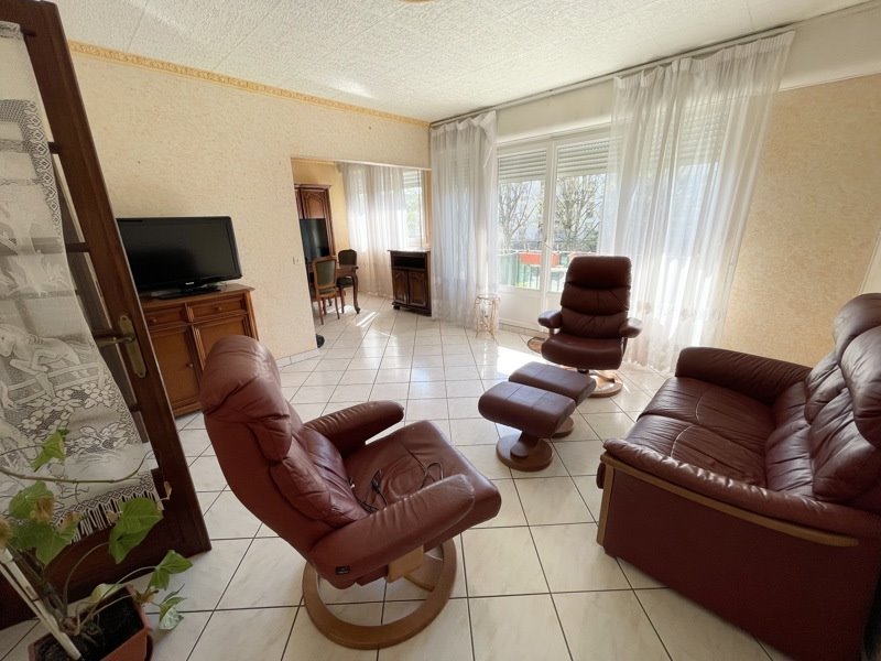 Vente Appartement AUBERGENVILLE - 4 pièces -74 m² - (78410)