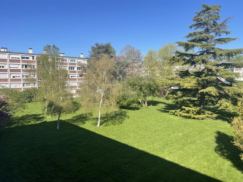 Vente Appartement AUBERGENVILLE - 4 pièces -74 m² - (78410)