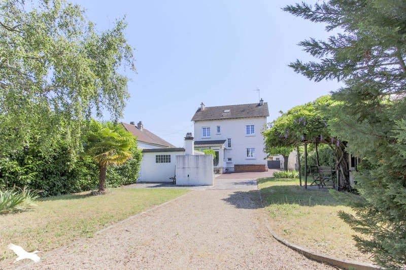 Vente Maison AUBERGENVILLE - 6 pièces -150 m² - (78410)