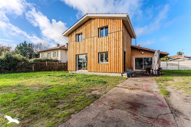 Vente Maison BIGANOS - 5 pièces -134 m² - (33380)