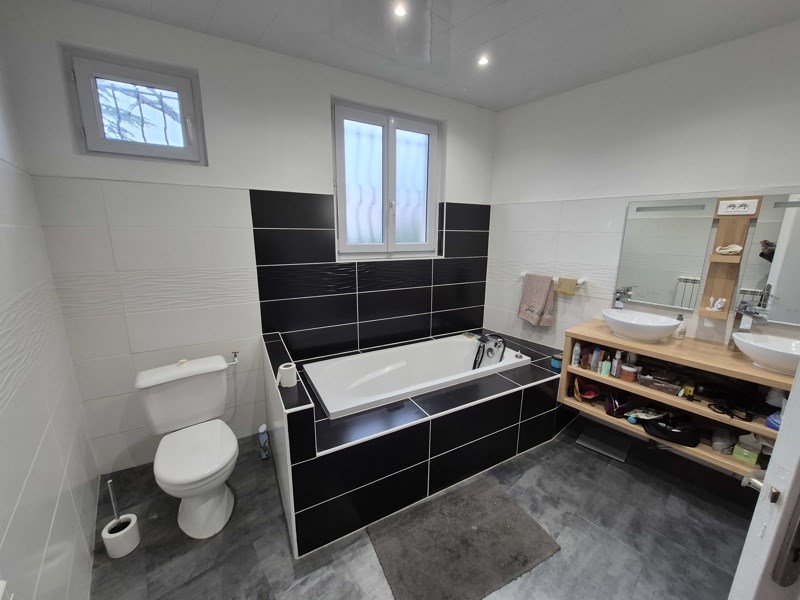 Vente Maison BIGANOS - 8 pièces -223 m² - (33380)