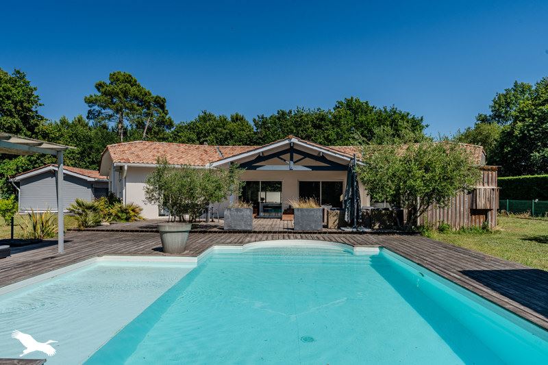 Vente Maison BIGANOS - 9 pièces -240 m² - (33380)