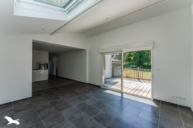Vente Maison BIGANOS - 9 pièces -240 m² - (33380)