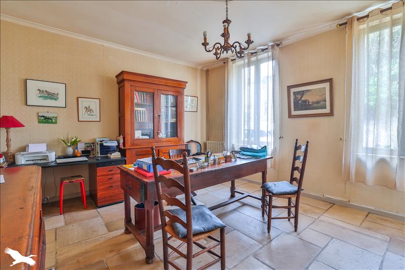 Vente Maison BARBEZIEUX ST HILAIRE - 13 pièces -345 m² - (16300)