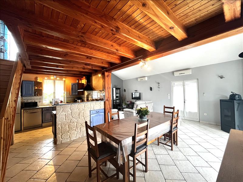 Vente Maison Champagne-Vigny - 3 pièces -154 m² - (16250)