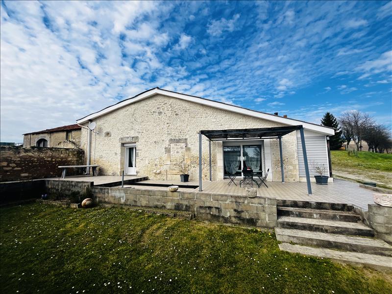 Vente Maison Champagne-Vigny 16250 3 pièces - 154 m²