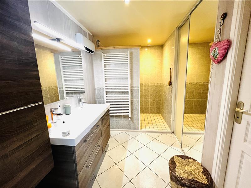 Vente Maison Champagne-Vigny - 3 pièces -154 m² - (16250)