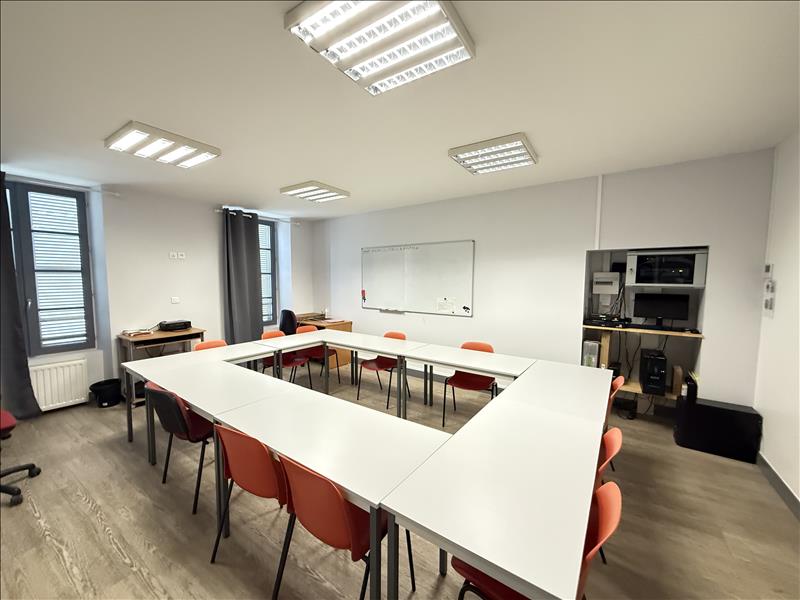 Vente Immeuble Barbezieux-Saint-Hilaire - -  231 m² - (16300)