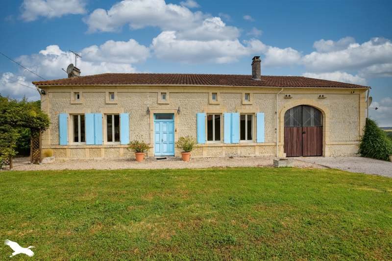 Vente Maison BERNEUIL - 8 pièces -318 m² - (16480)