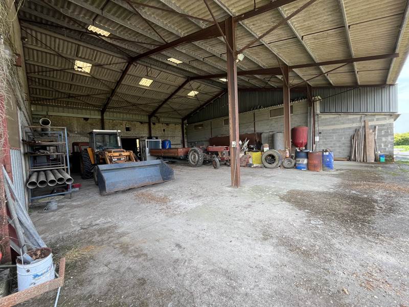 Vente Maison BERNEUIL - 9 pièces -255 m² - (16480)