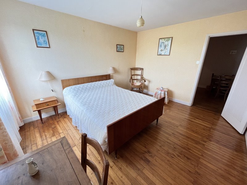 Vente Maison BERNEUIL - 9 pièces -255 m² - (16480)