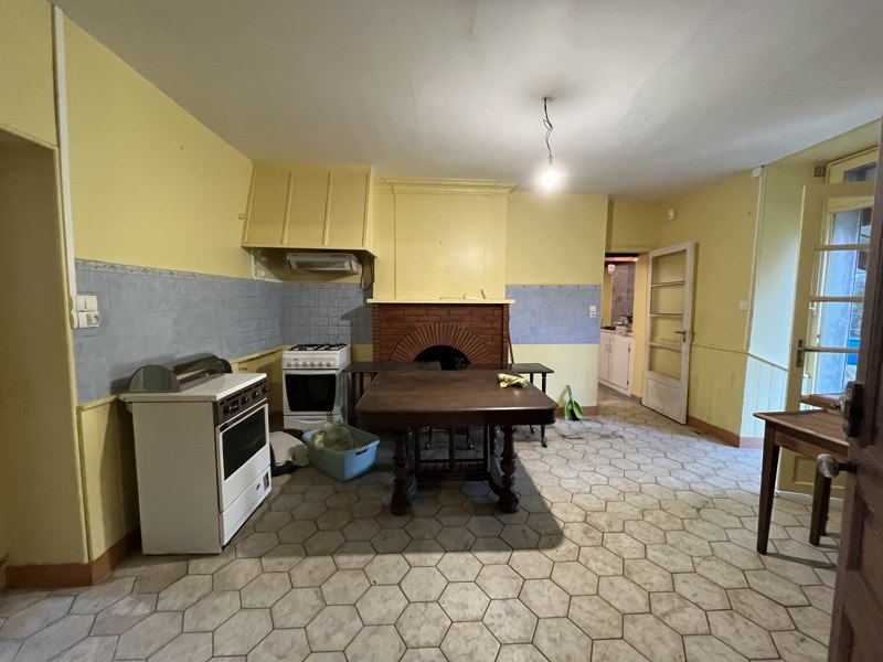 Vente Maison BARBEZIEUX ST HILAIRE - 5 pièces -152 m² - (16300)