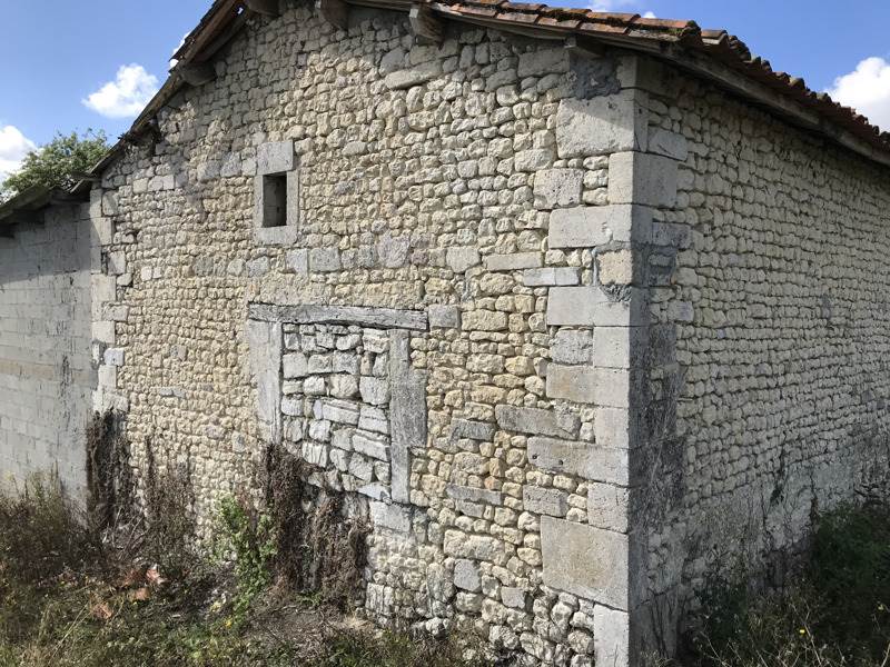 Vente Grange Bellevigne - 1 pièce -80 m² - (16120)