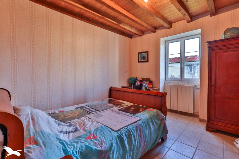 Vente Maison CHALLIGNAC - 6 pièces -170 m² - (16300)