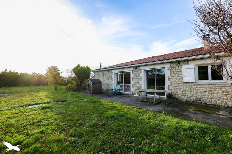 Vente Maison CHALLIGNAC - 6 pièces -170 m² - (16300)