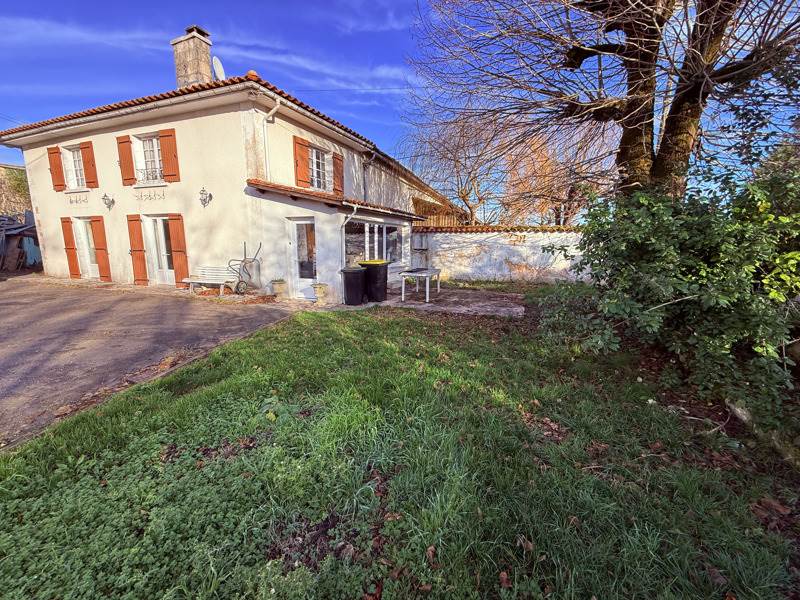 Vente Maison BARBEZIEUX ST HILAIRE 16300 5 pièces - 103 m²