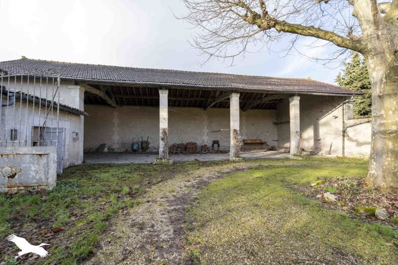 Vente Maison Criteuil-la-Magdeleine - 8 pièces -360 m² - (16300)