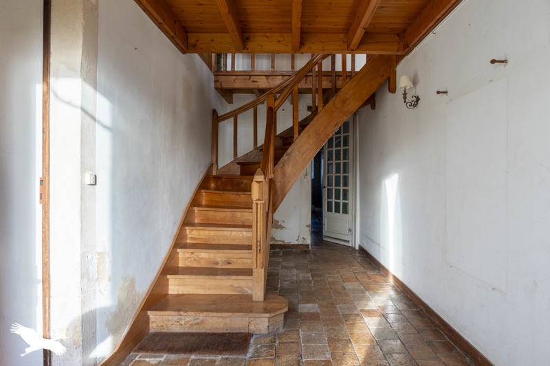 Vente Maison Criteuil-la-Magdeleine - 8 pièces -360 m² - (16300)