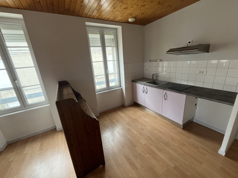 Vente Immeuble Barbezieux-Saint-Hilaire - -  266 m² - (16300)