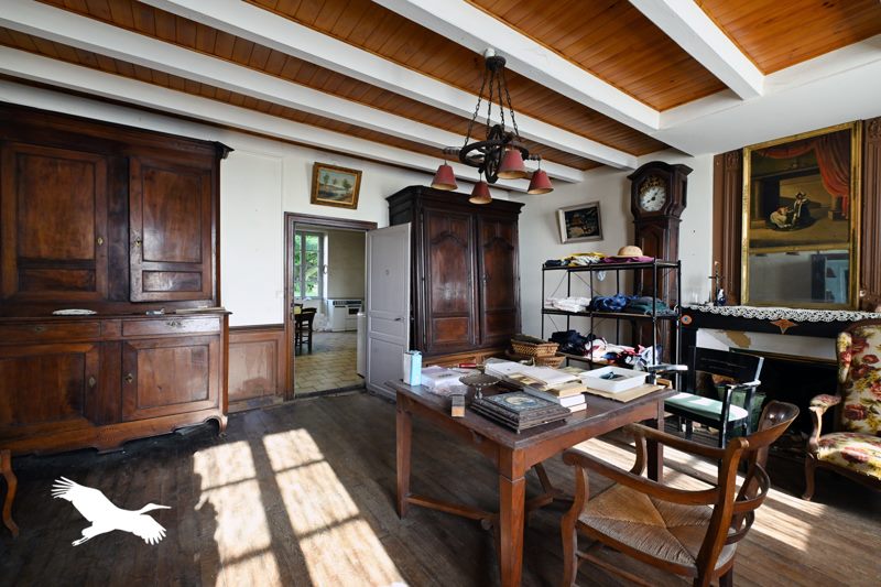 Vente Maison TOUVERAC - 9 pièces -316 m² - (16360)