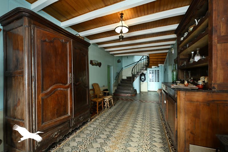 Vente Maison TOUVERAC - 9 pièces -316 m² - (16360)