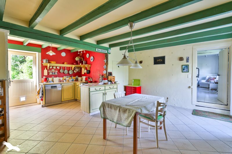 Vente Maison BERNEUIL - 5 pièces -172 m² - (16480)