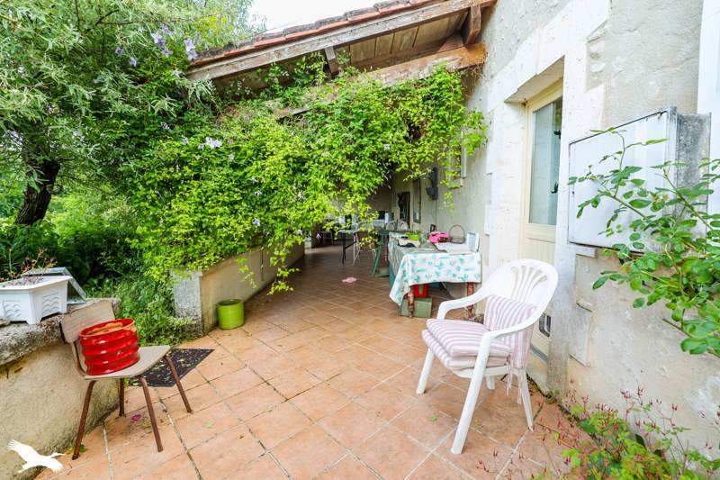 Vente Maison BERNEUIL - 5 pièces -172 m² - (16480)