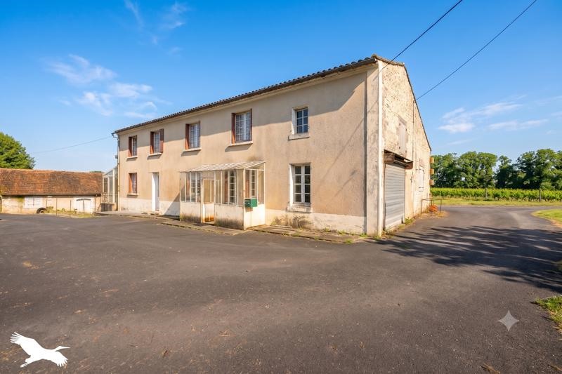 Vente Maison BELLEVIGNE 16120 10 pièces - 181 m²