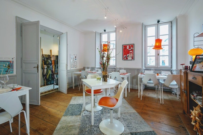 Vente Maison BARBEZIEUX ST HILAIRE - 7 pièces -220 m² - (16300)