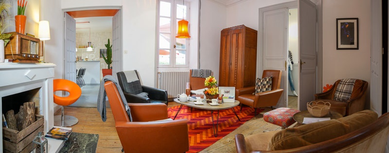 Vente Maison BARBEZIEUX ST HILAIRE - 7 pièces -220 m² - (16300)
