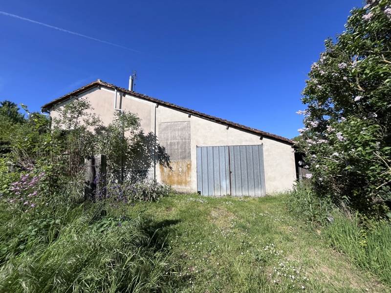 Vente Maison VIGNOLLES - 3 pièces -66 m² - (16300)