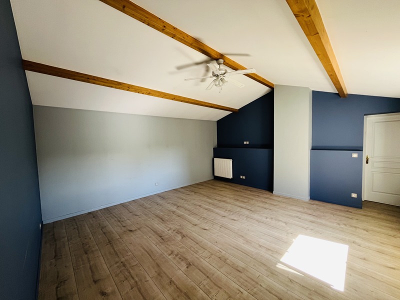 Vente Maison CRITEUIL LA MAGDELEINE - 8 pièces -215 m² - (16300)