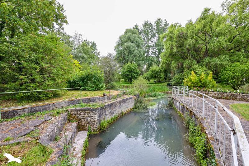 Vente Maison CRITEUIL LA MAGDELEINE - 7 pièces -175 m² - (16300)