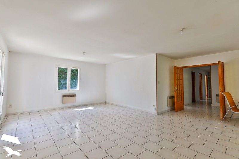Vente Maison BARBEZIEUX ST HILAIRE - 4 pièces -120 m² - (16300)