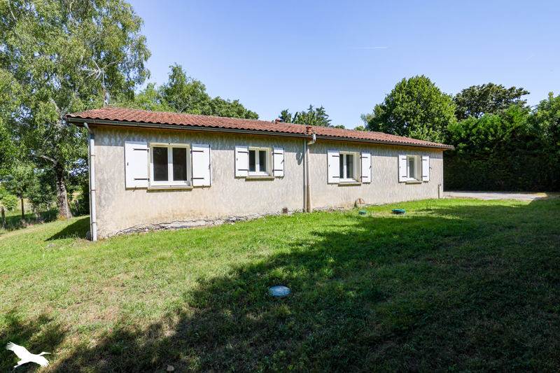 Vente Maison BARBEZIEUX ST HILAIRE - 4 pièces -120 m² - (16300)