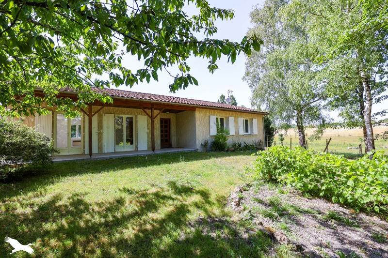 Vente Maison BARBEZIEUX ST HILAIRE - 4 pièces -120 m² - (16300)