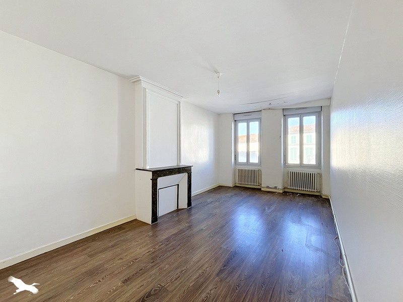 Vente Immeuble Barbezieux-Saint-Hilaire - -  259 m² - (16300)